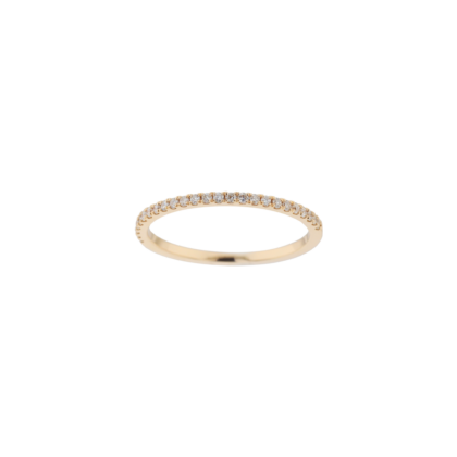 Decentní prsten posázený řadovými jemnými brilianty